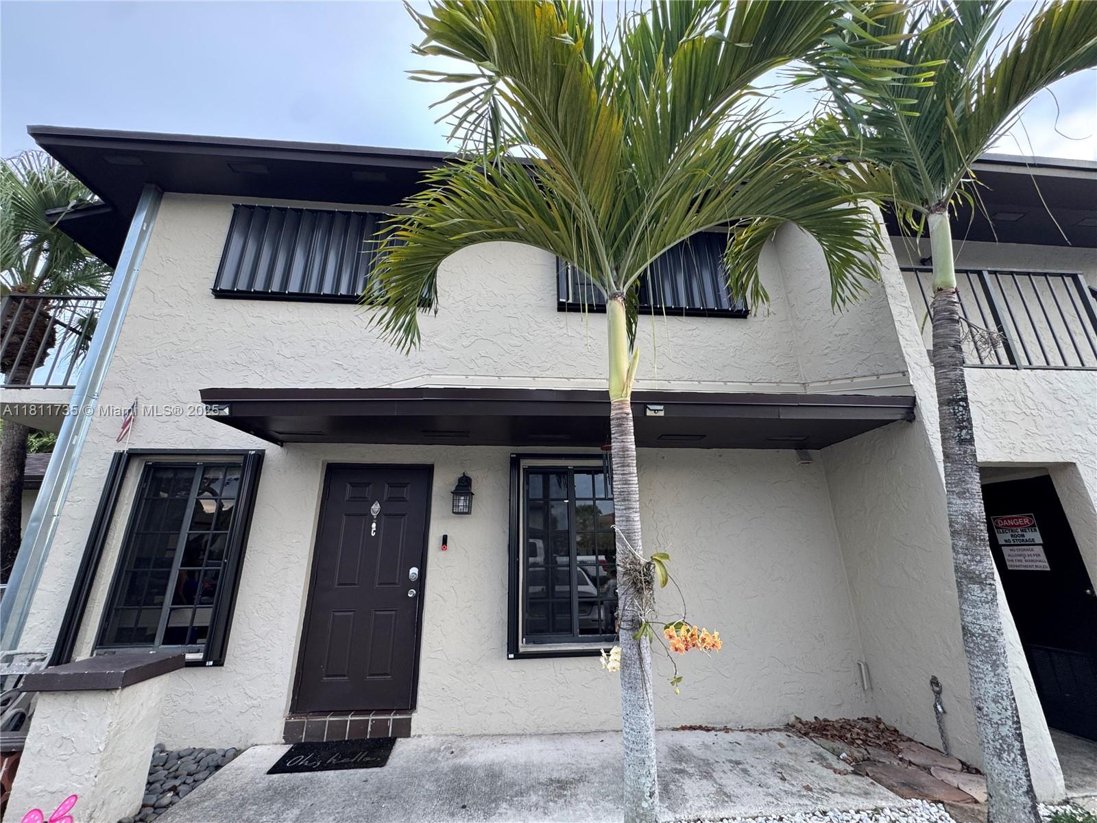 Rental Property at 13953 Sw 46th Ter 113-C, Miami, Broward County, Florida - Bedrooms: 3 
Bathrooms: 2  - $2,800 MO.