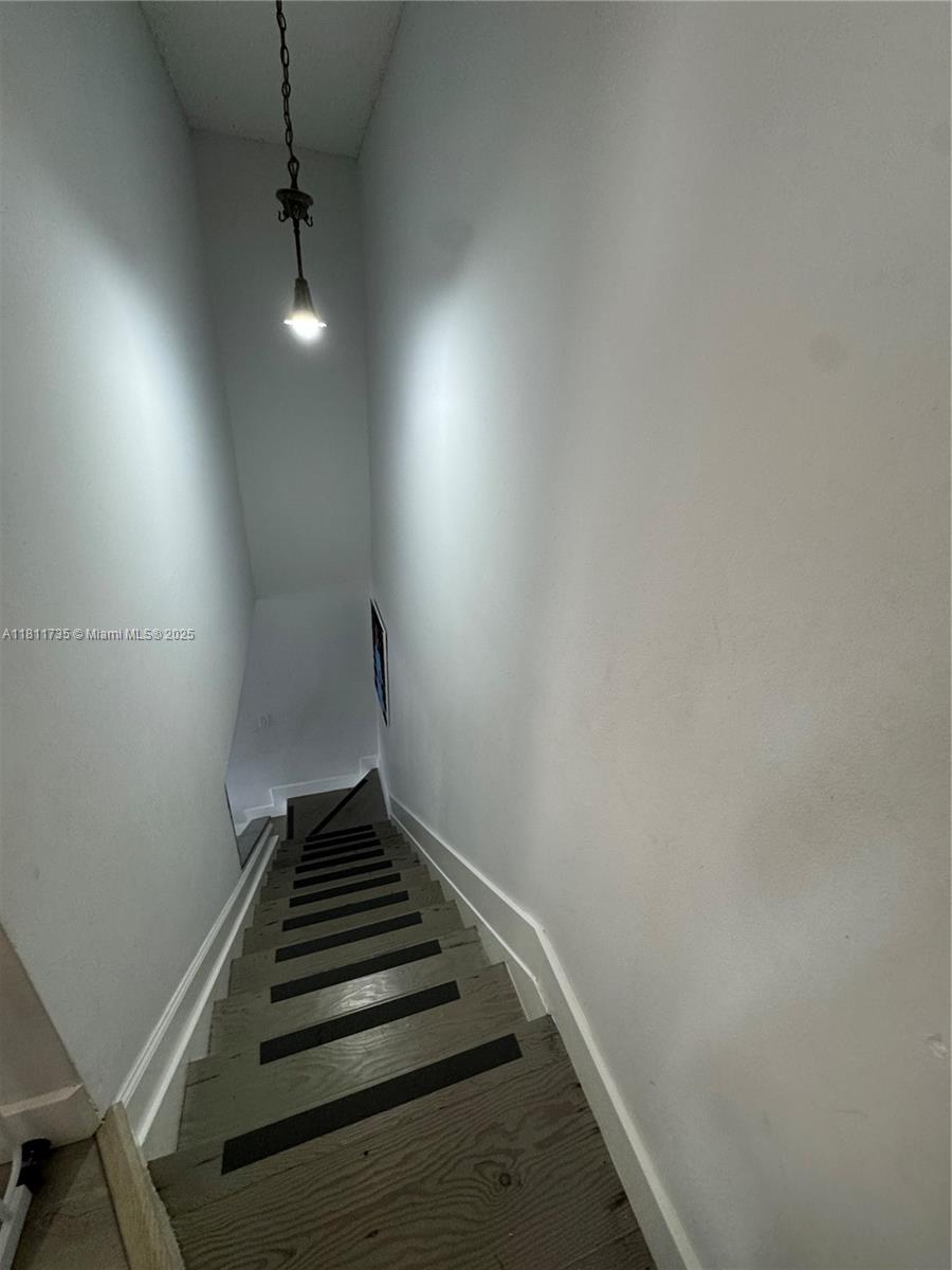 BENT TREE PARCEL 6 CONDO - Residential Lease