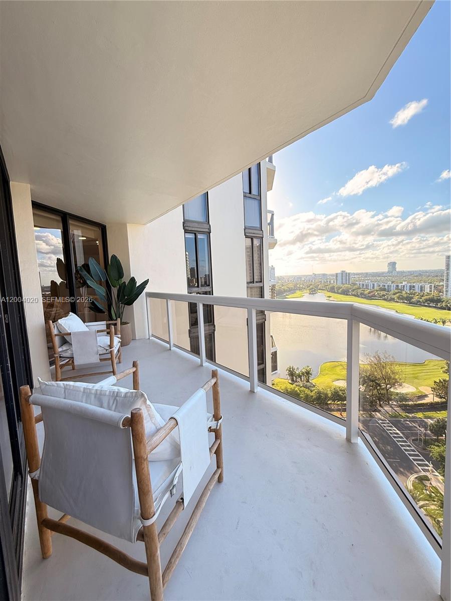 THE LANDMARK CONDO - Residential