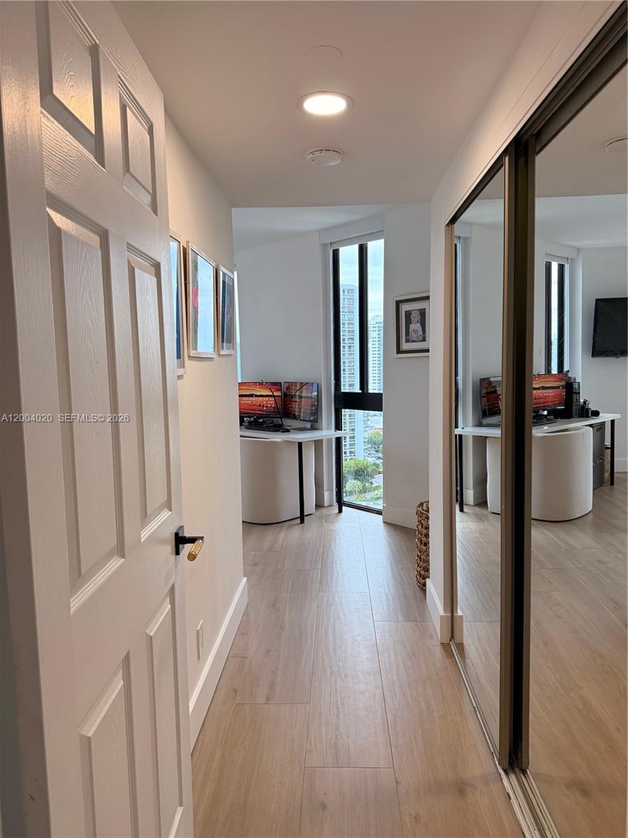 THE LANDMARK CONDO - Residential