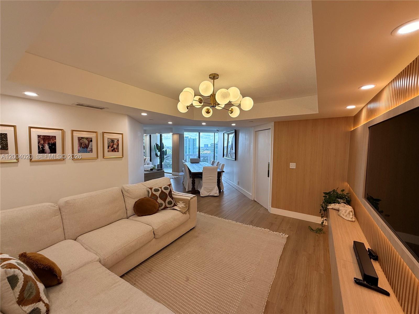 THE LANDMARK CONDO - Residential