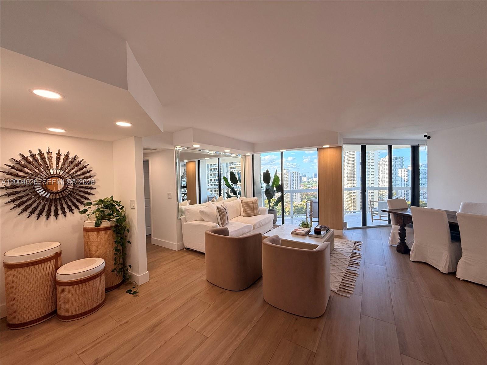 THE LANDMARK CONDO - Residential