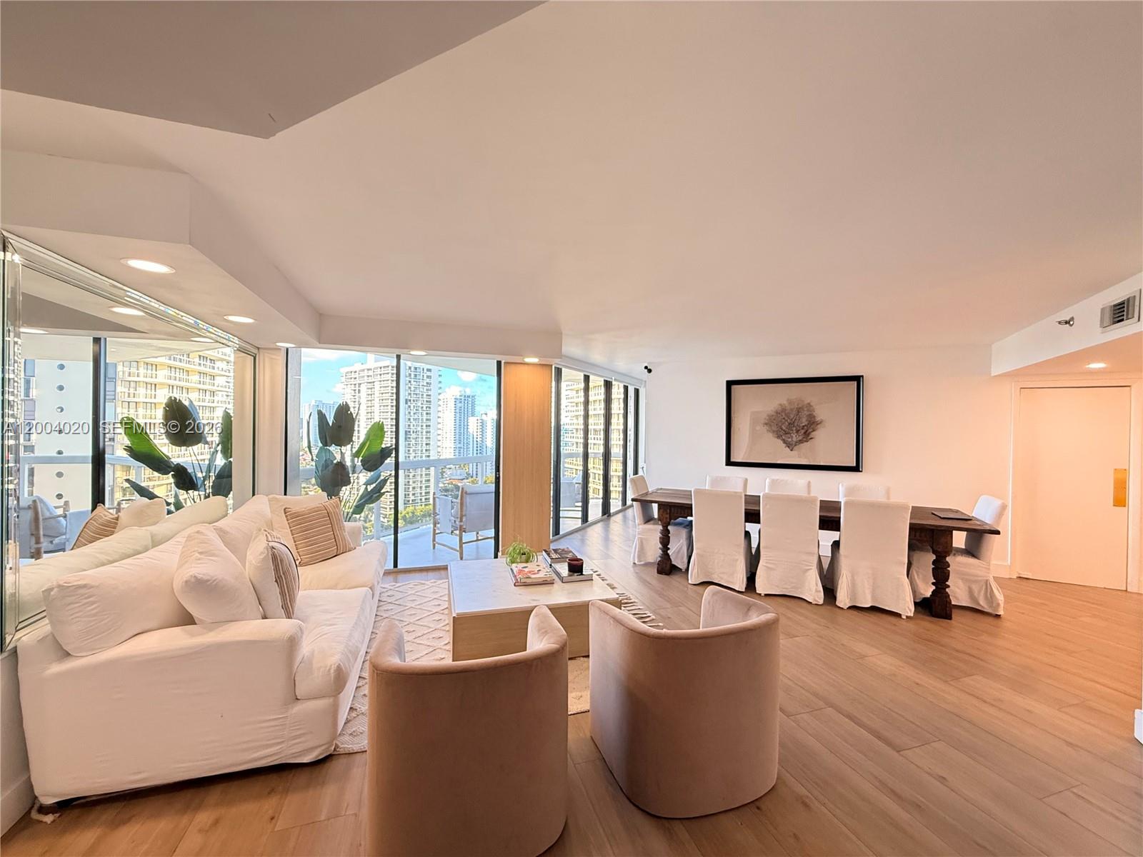 THE LANDMARK CONDO - Residential