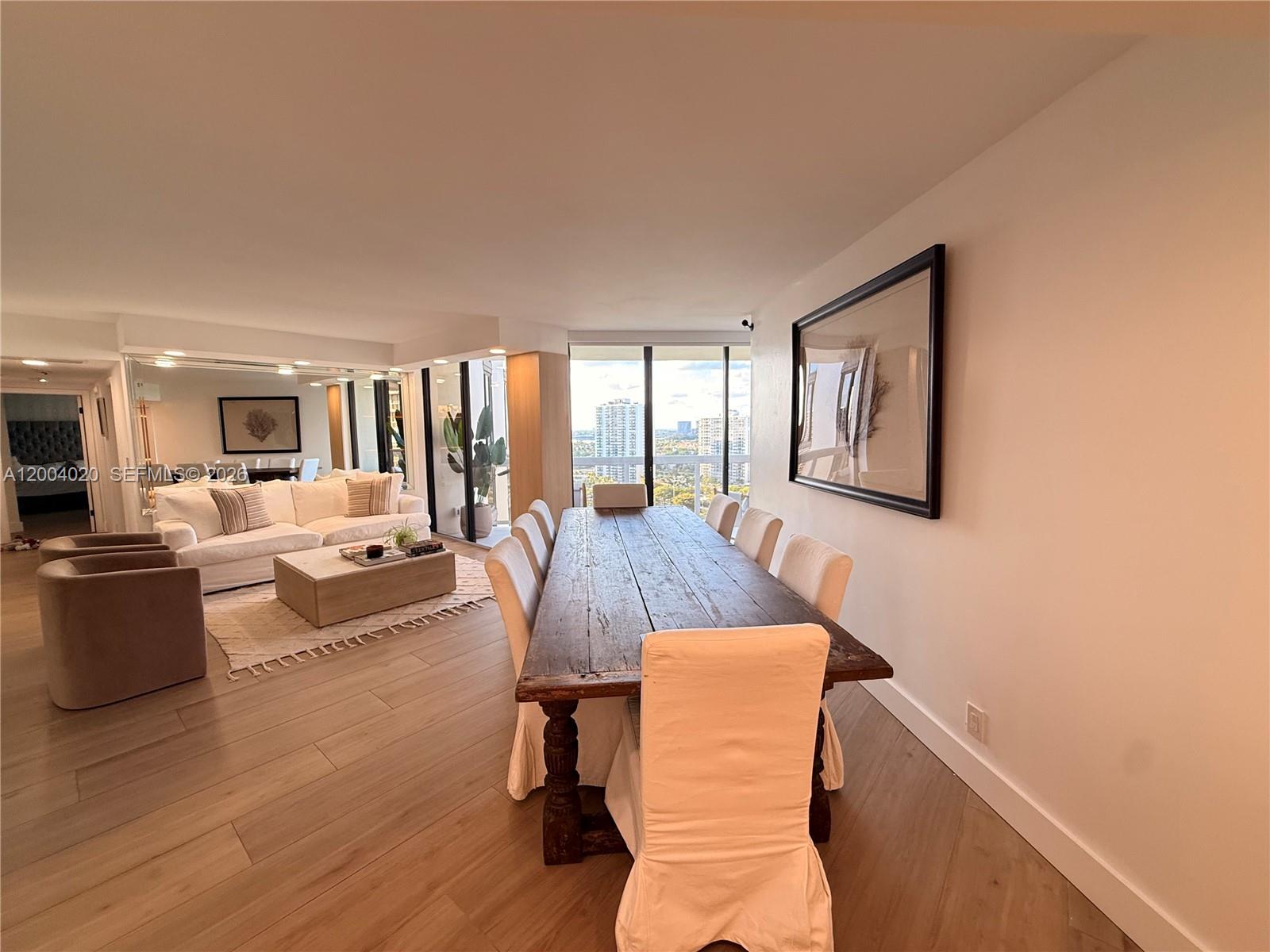 THE LANDMARK CONDO - Residential