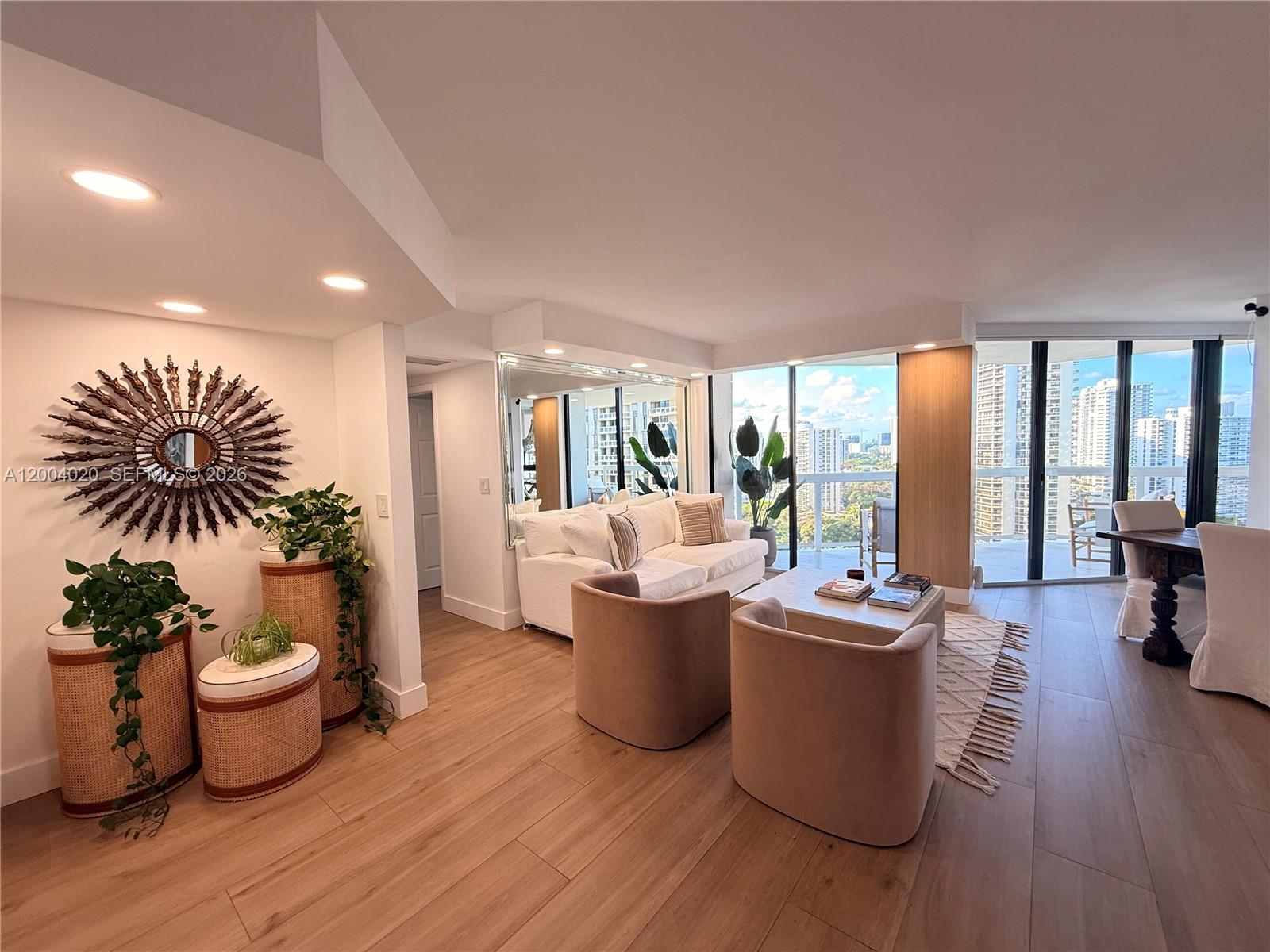 THE LANDMARK CONDO - Residential