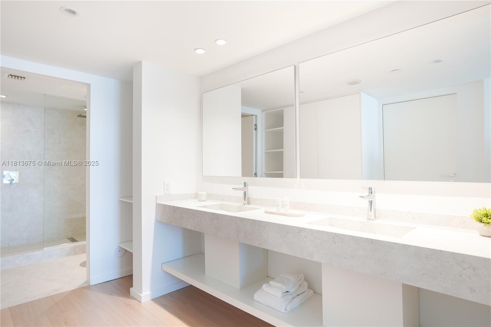 BH Bal Harbour Bldg 3 - Residential