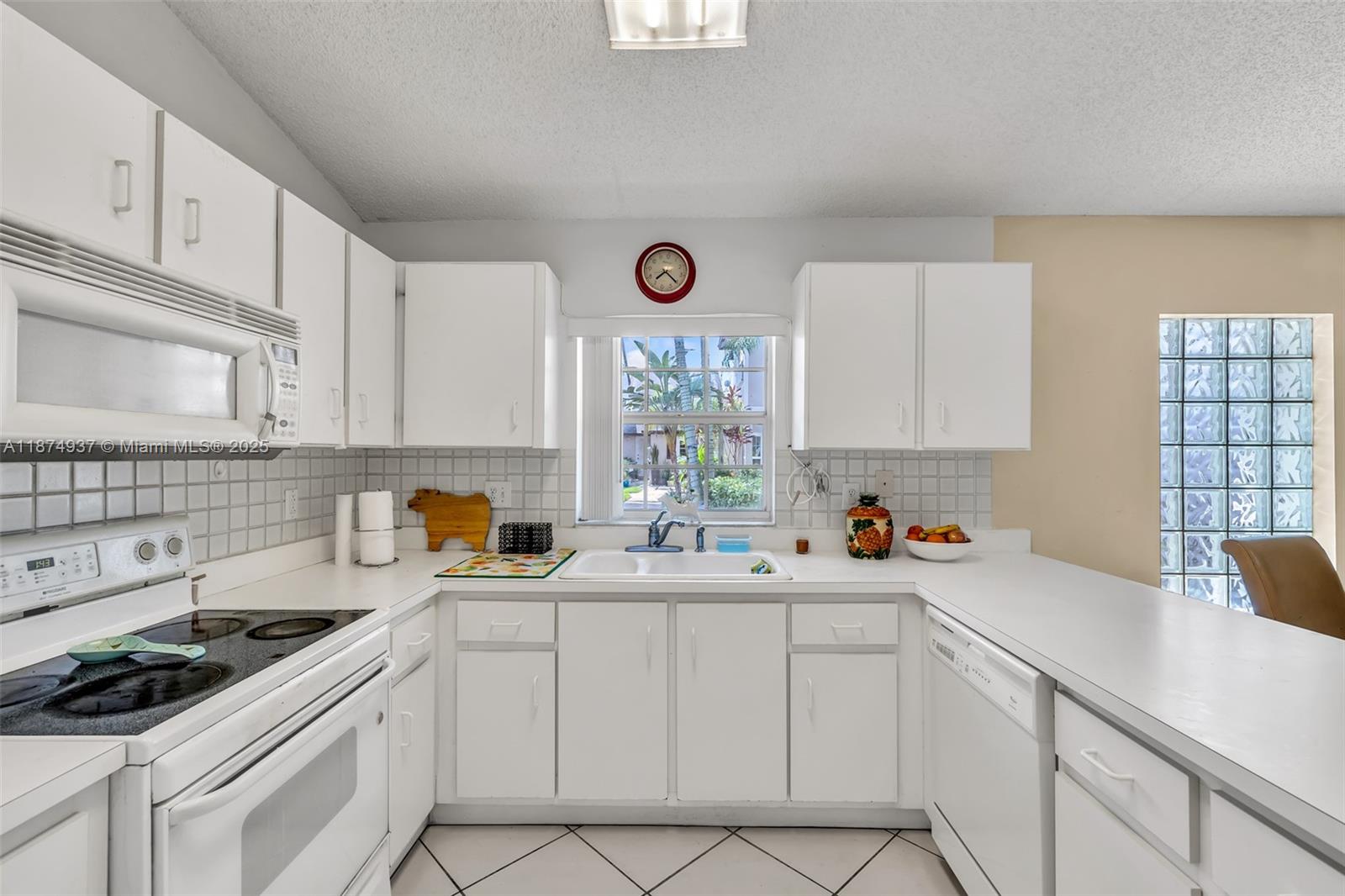 TWIN FOUNTAINS PHASE TWO - Residential