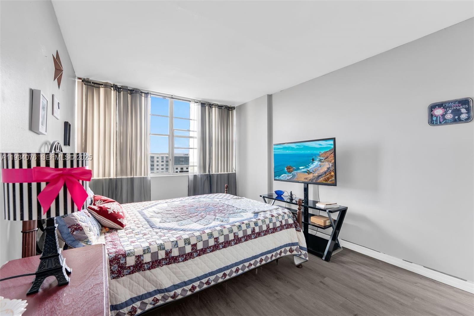 CRESTVIEW TOWERS CONDO - Residential