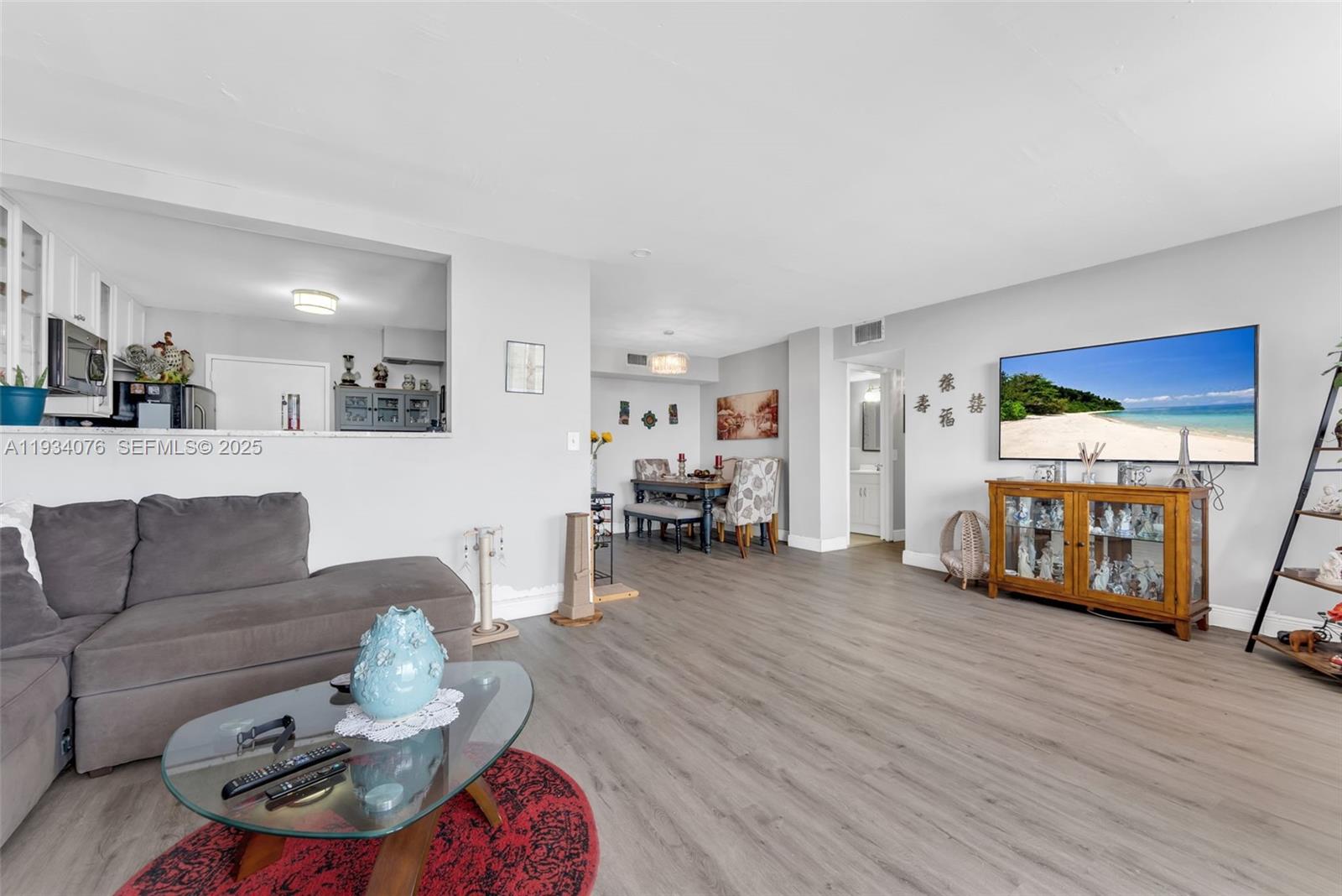 CRESTVIEW TOWERS CONDO - Residential