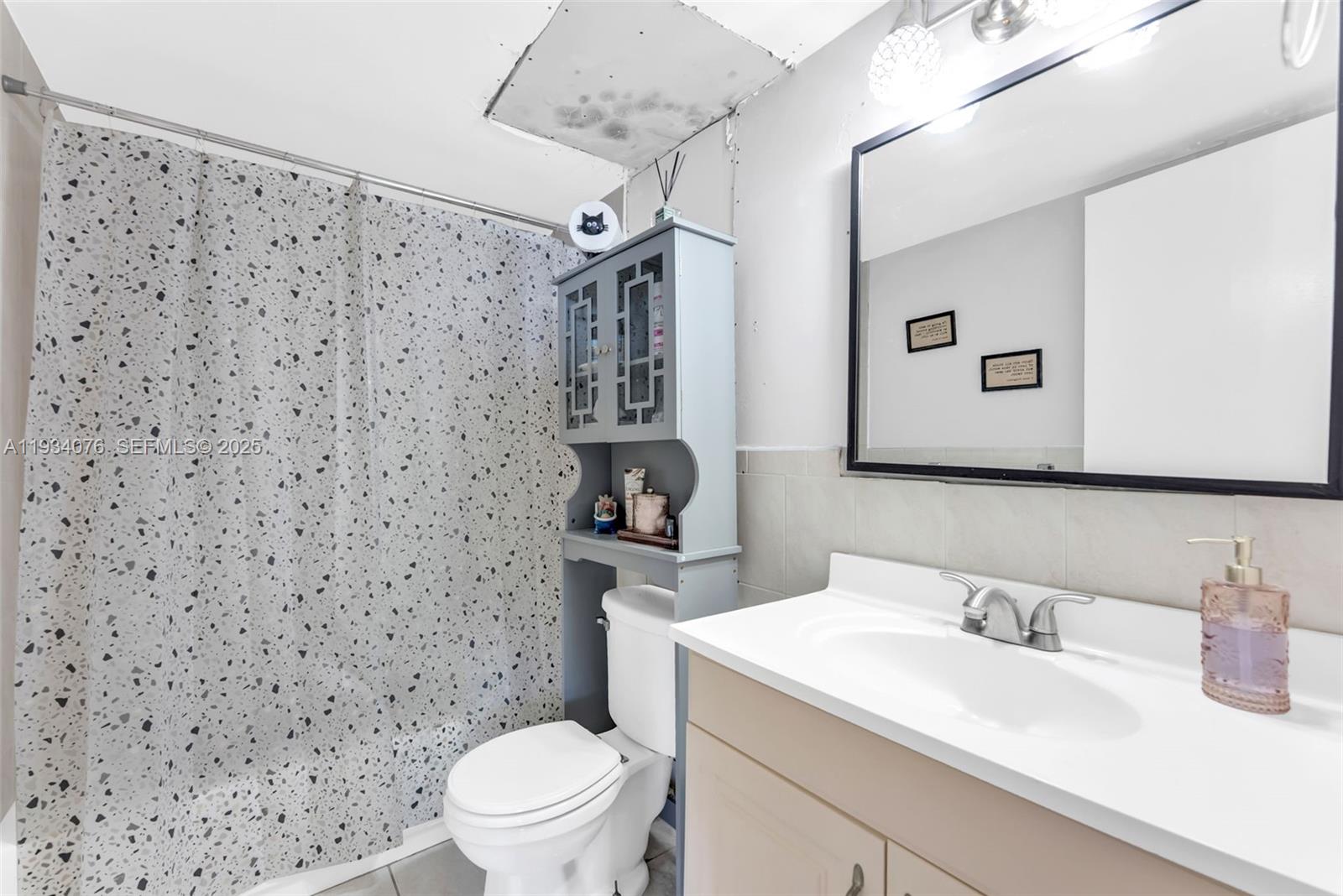 CRESTVIEW TOWERS CONDO - Residential