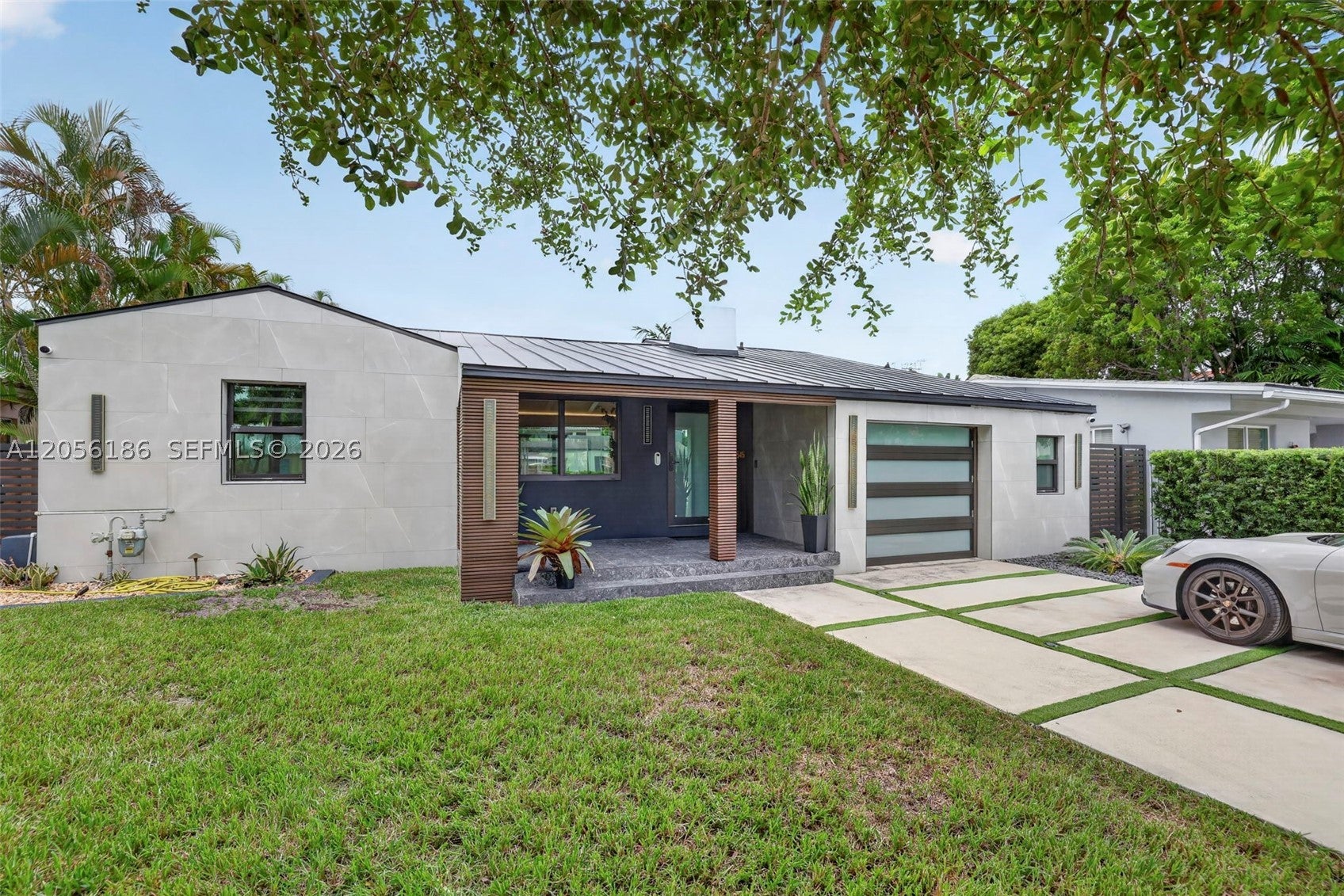 545 NE 9th Ave
