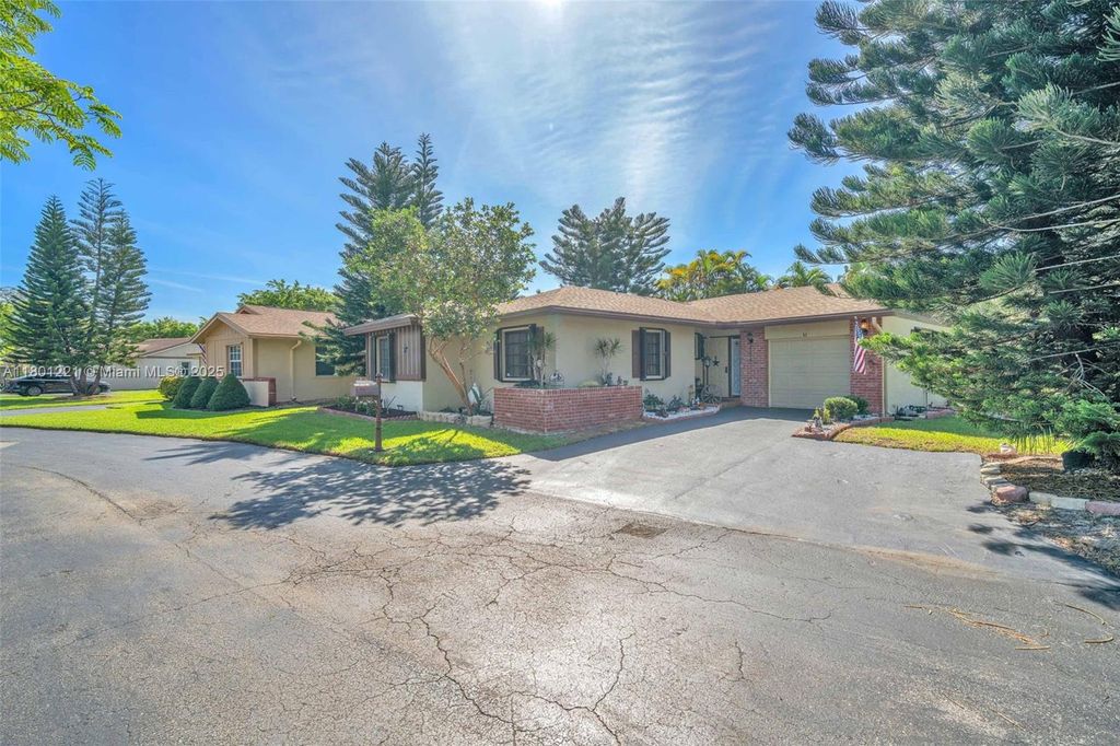 Photo of 2218 Nova Village Dr, Davie, FL 33317 (MLS # A11801221)