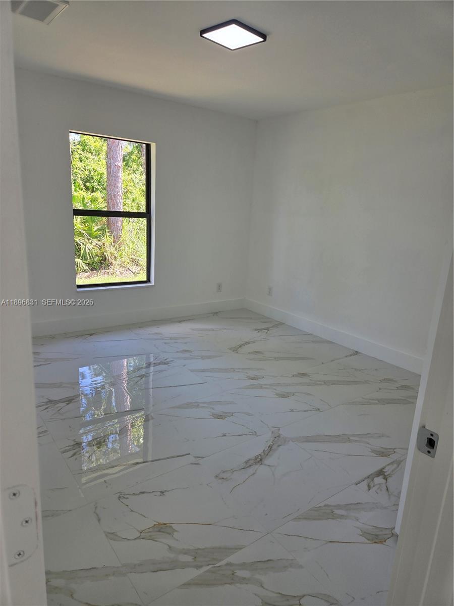 LEHIGH ESTATES - Residential Income