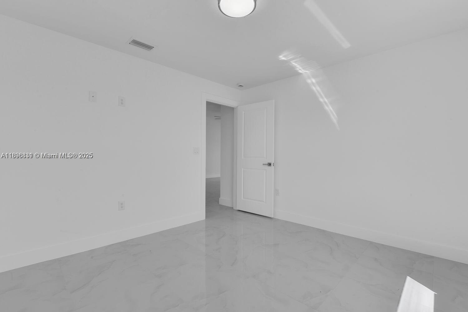 LEHIGH ESTATES - Residential Income