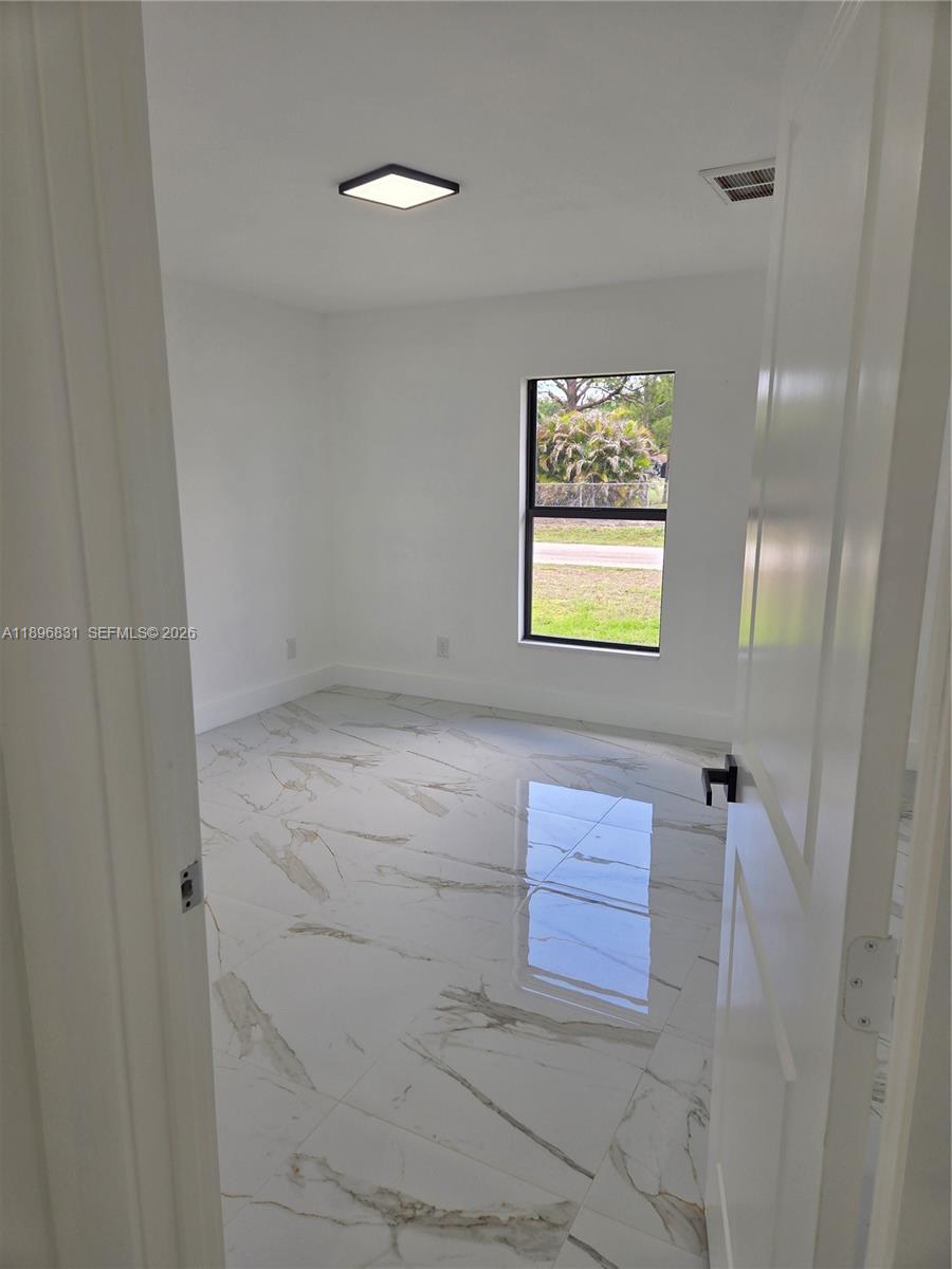 LEHIGH ESTATES - Residential Income