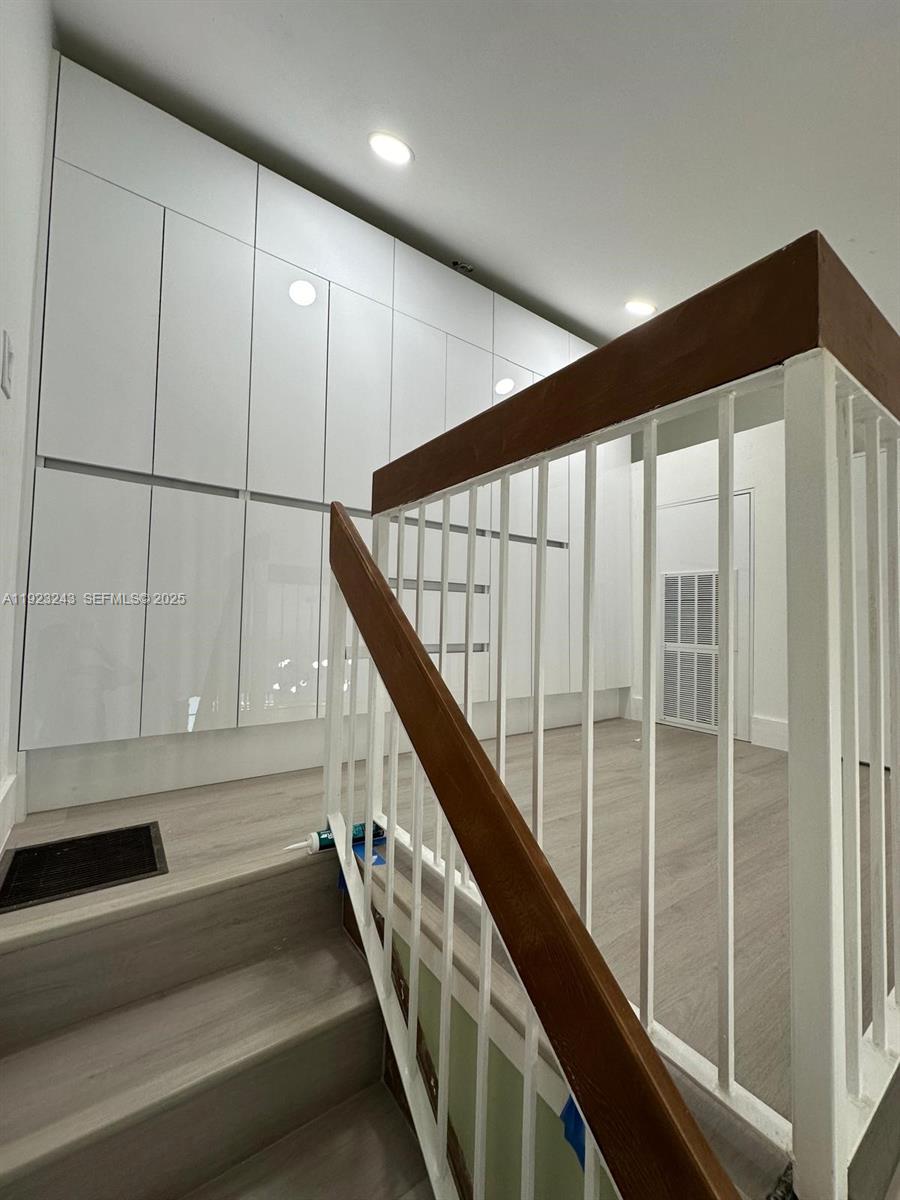 INTERNATIONAL PRINCESS CO - Residential Lease