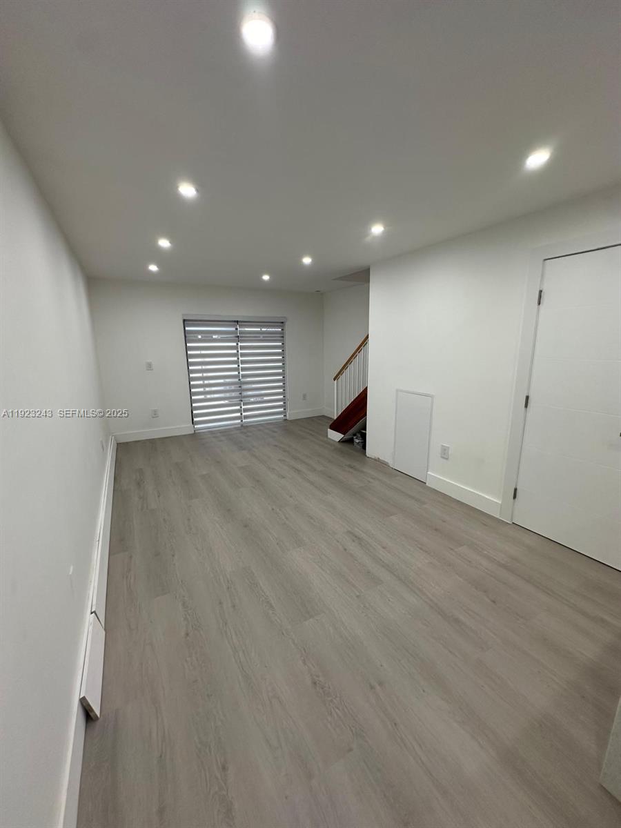 INTERNATIONAL PRINCESS CO - Residential Lease