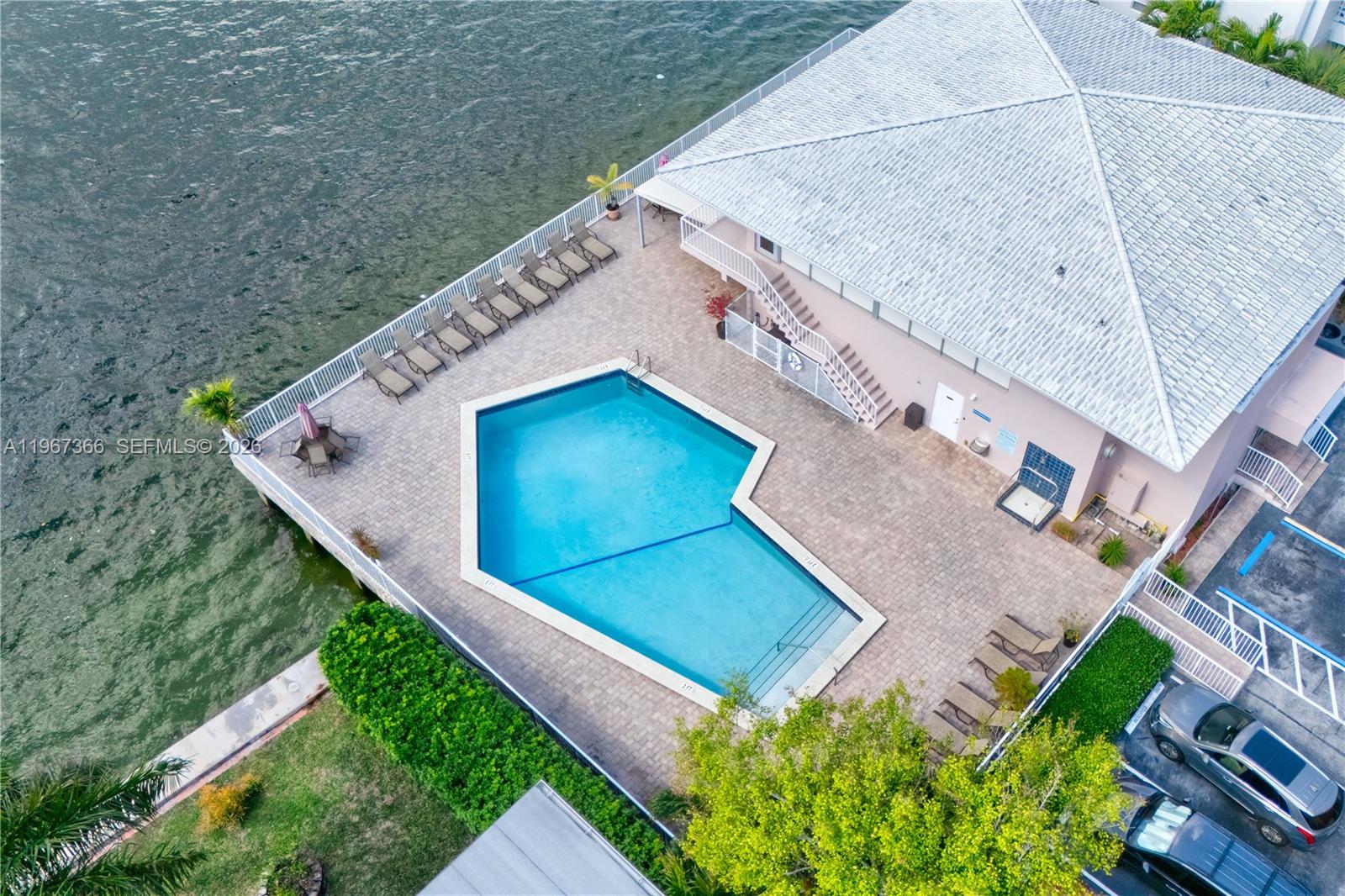 CLIFTON CONDO - Residential