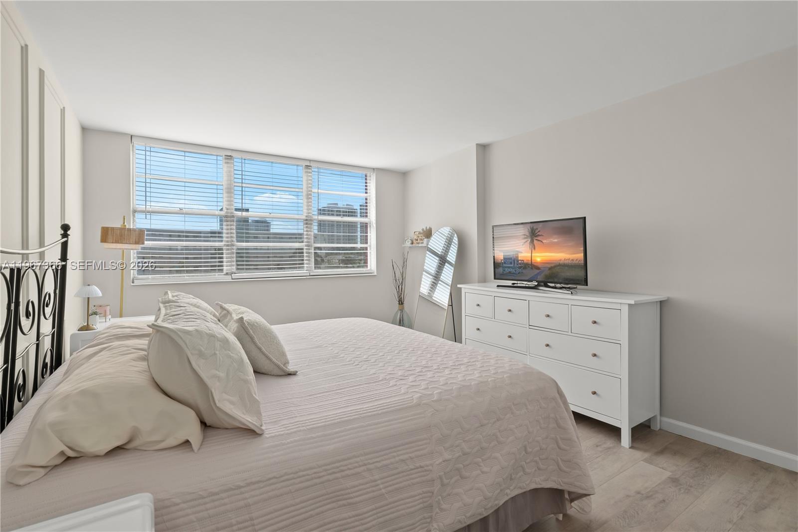 CLIFTON CONDO - Residential