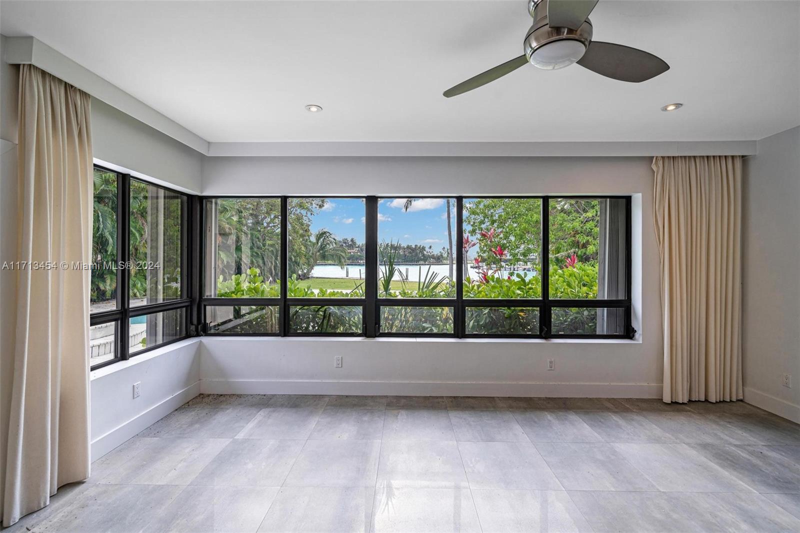 ALTOS DEL MAR NO 5 - Residential