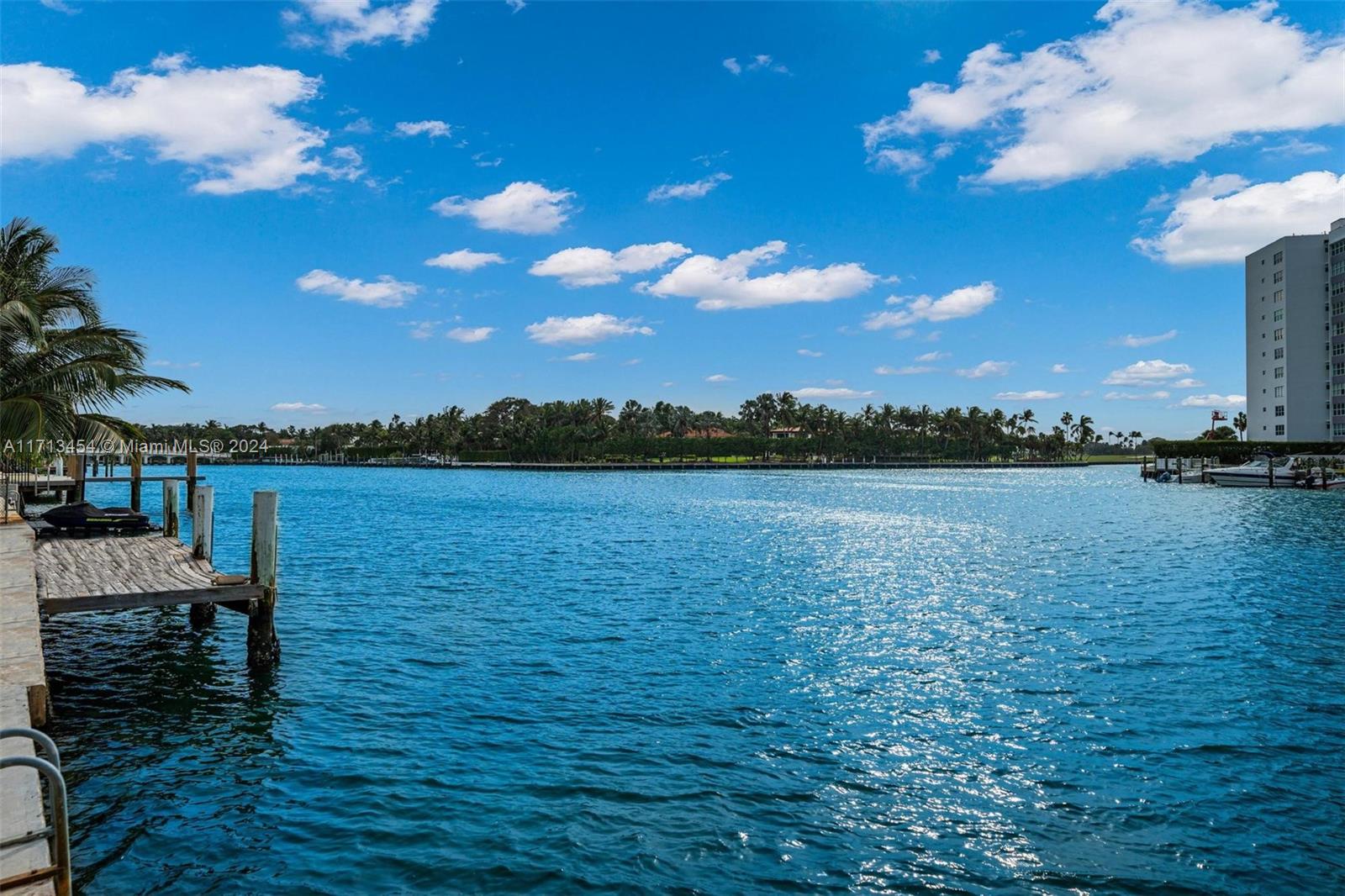 ALTOS DEL MAR NO 5 - Residential