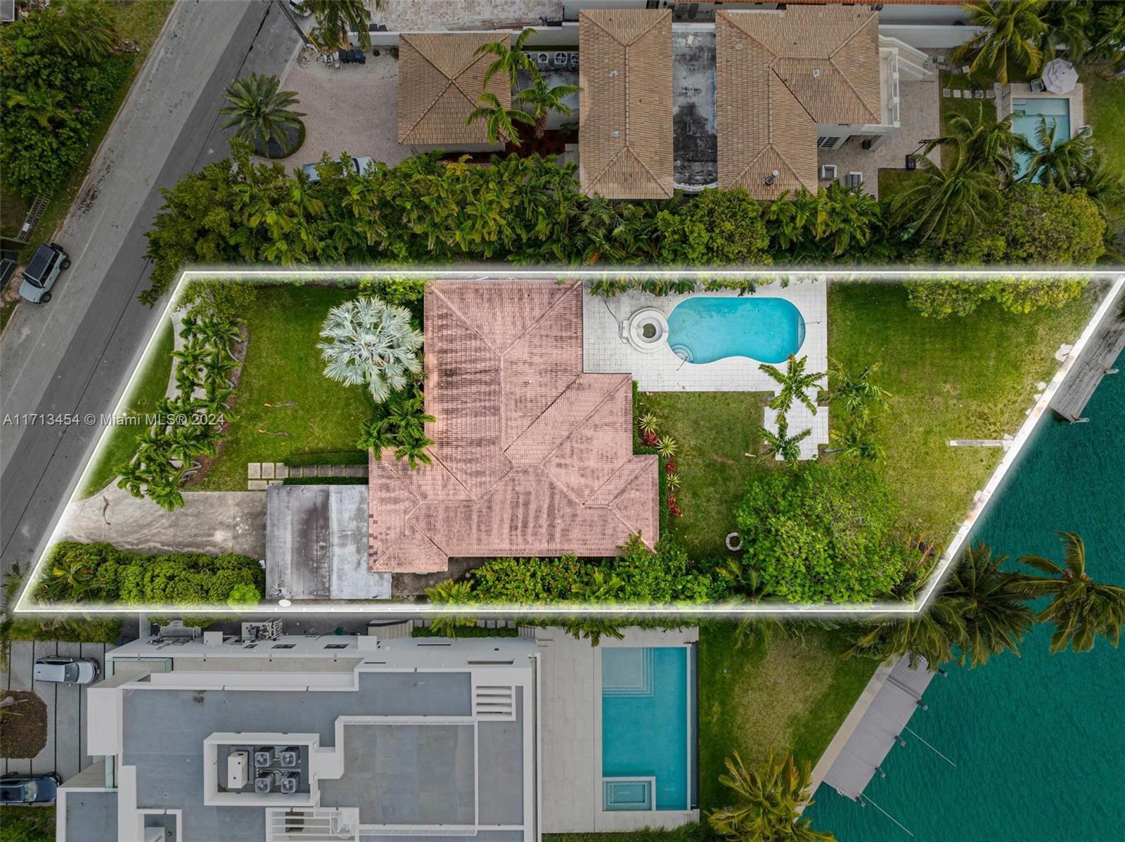 ALTOS DEL MAR NO 5 - Residential