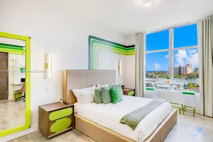 COSTA HOLLYWOOD CONDO - Residential