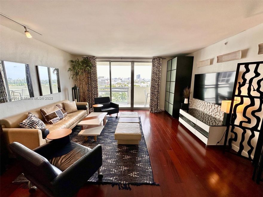 Experience luxury at Flamingo Point, a tropical paradise! Rent a spacious 923 SqFt 1 bed/1 bath with view to Miami Beach, an upgraded kitchen, stainless steel appliances, washer dryer Combo and upgraded bathrooms. Delight in amenities like a fitness center, resort-style pools, tropical garden, sunset yoga, dog play area, business center and 24/7 valet. Explore on-site establishments: "La Piscine" restaurant, "Bebito's" coffee shop, "Yafit" store, "Doggie VIP" spa, "Rejuvaline MedSpa" and "Grown" organic restaurant. Available Starting Dec 10 
( Open to long or Short term)
