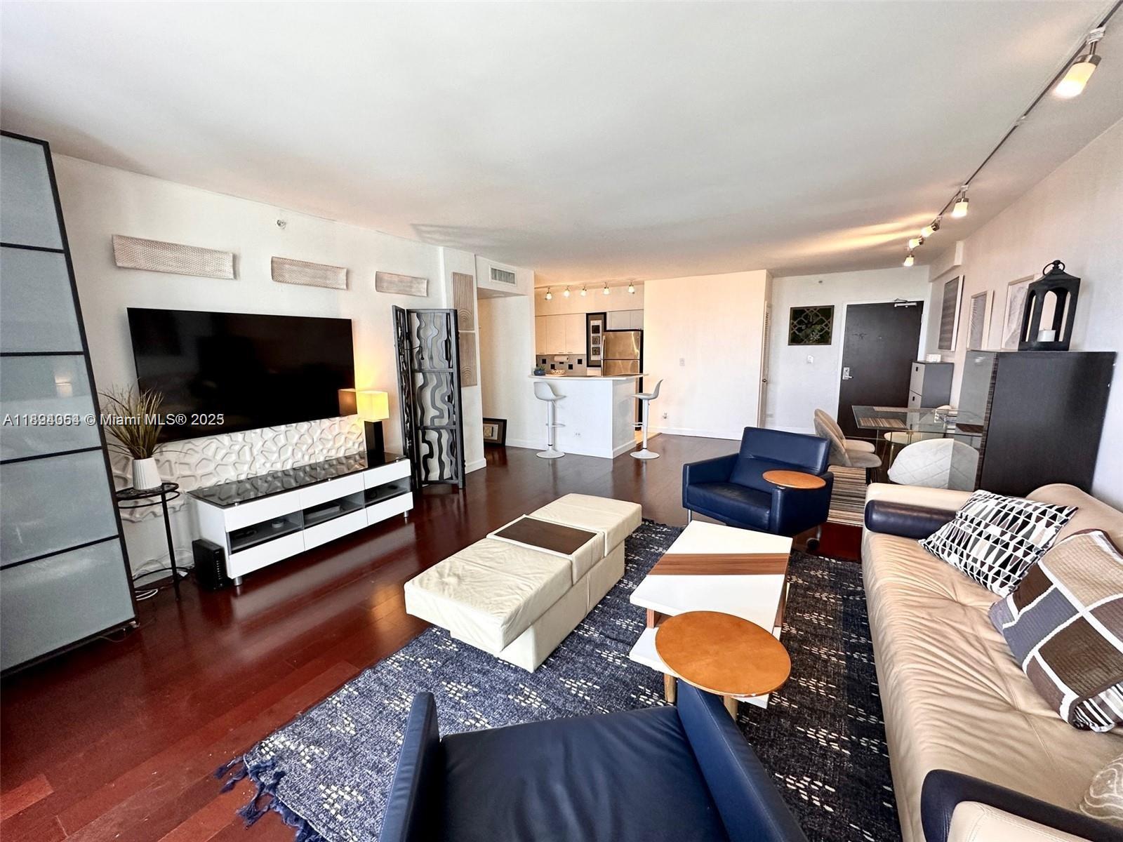1500 Bay Rd 1002S