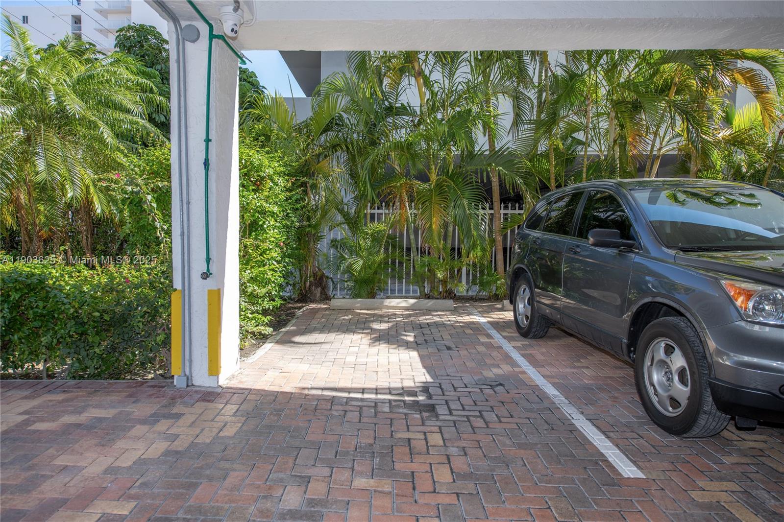 ARCADIA CONDO - Residential Lease