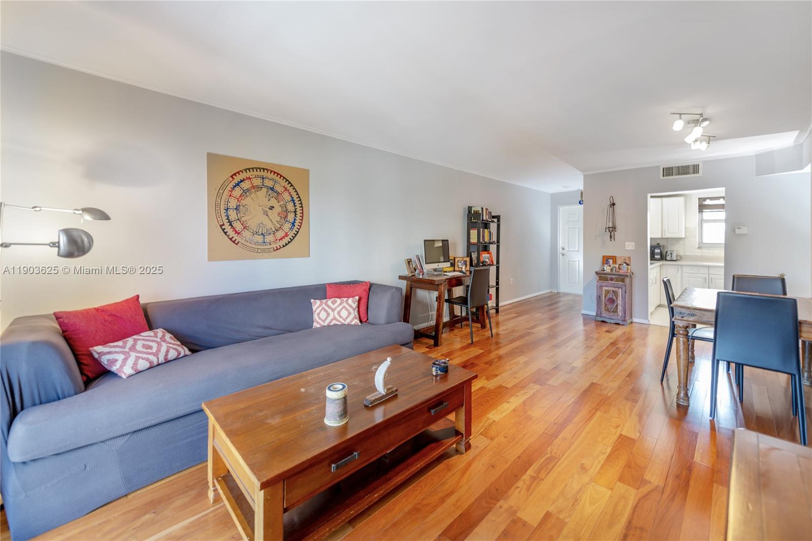 ARCADIA CONDO - Residential Lease