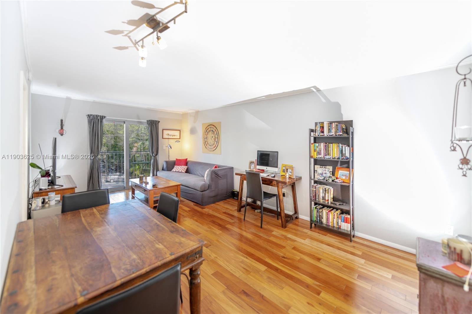 ARCADIA CONDO - Residential Lease