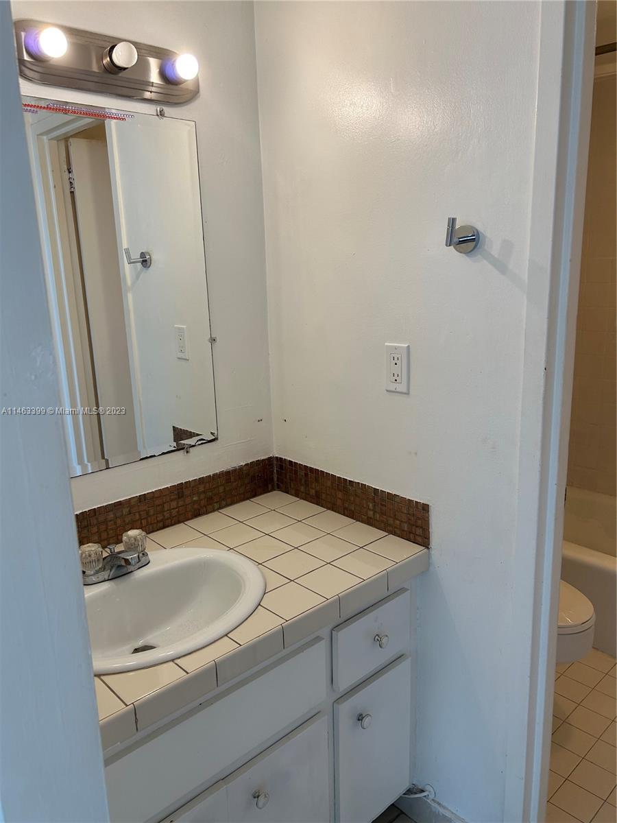 TRITON TOWER CONDO - Residential Lease