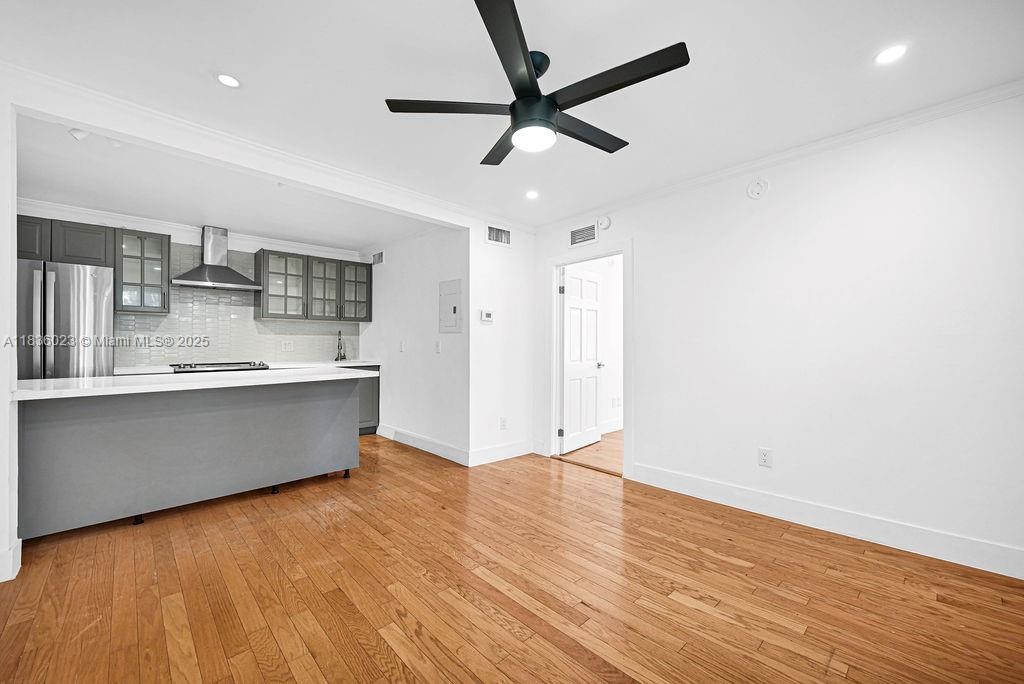 1337 Euclid Ave 106