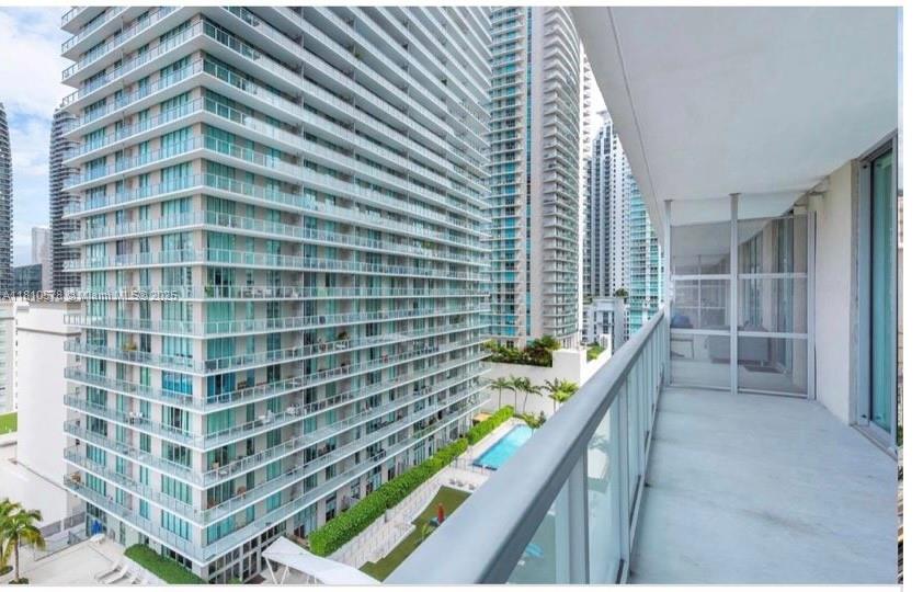 79 Sw 12th St 1811-S, Miami, Broward County, Florida - 1 Bedrooms  
1 Bathrooms - 