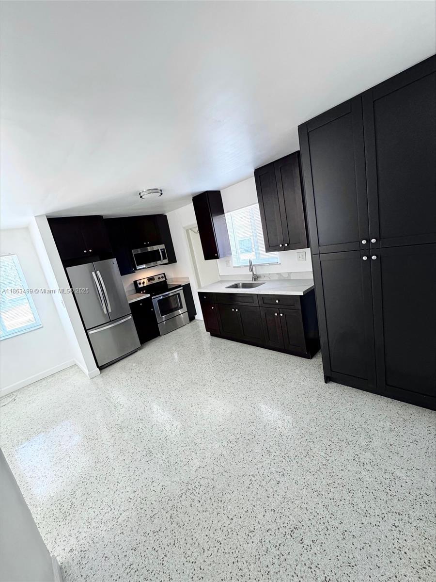 Beautifully renovated duplex in the heart of Hialeah! This spacious 2 bedroom, 1 Bath rental features a modern kitchen with granite countertops, central AC, in unit washer & dryer, and a private patio perfect for outdoor enjoyment.
Enjoy two assigned parking spaces for added convenience. Pet friendly! Prime location near Miami, schools, shopping, and major highways. Fast approval. Only the first month and one deposit are required. Don’t miss this great opportunity to live in a well-maintained multifamily property.
(786) 381-0140
