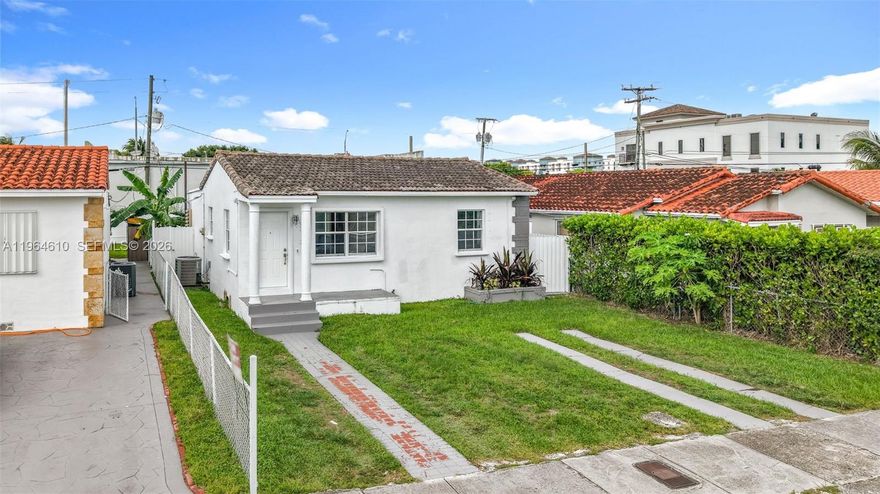 Cozy 3BR/2BA home featuring new carpet in all bedrooms, modern appliances, a spacious patio, and a newly fenced backyard—perfect for relaxing or entertaining.