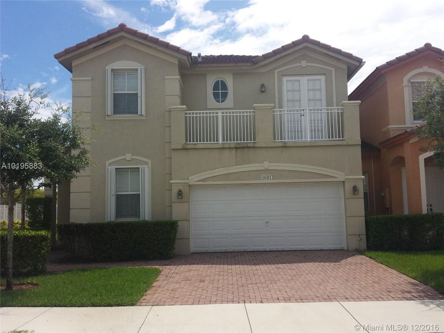 Spacious and immaculate 5/3 lakefront townhome in prestigious Medeira ll in the Islands of Doral Townhomes. The home features upgraded kitchen with granite counter tops hardwood cabinets and stainless steel appliances; there is one full bedroom and full bathroom located on the first floor. This property is in like new condition and can be sold fully furnished.