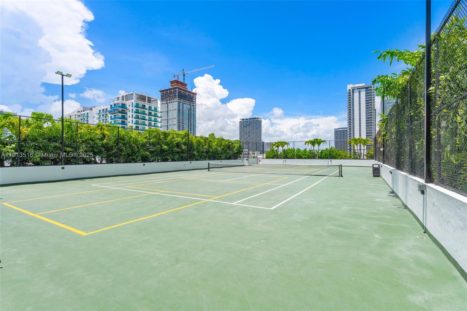 ARIA RESERVE - Residential Lease