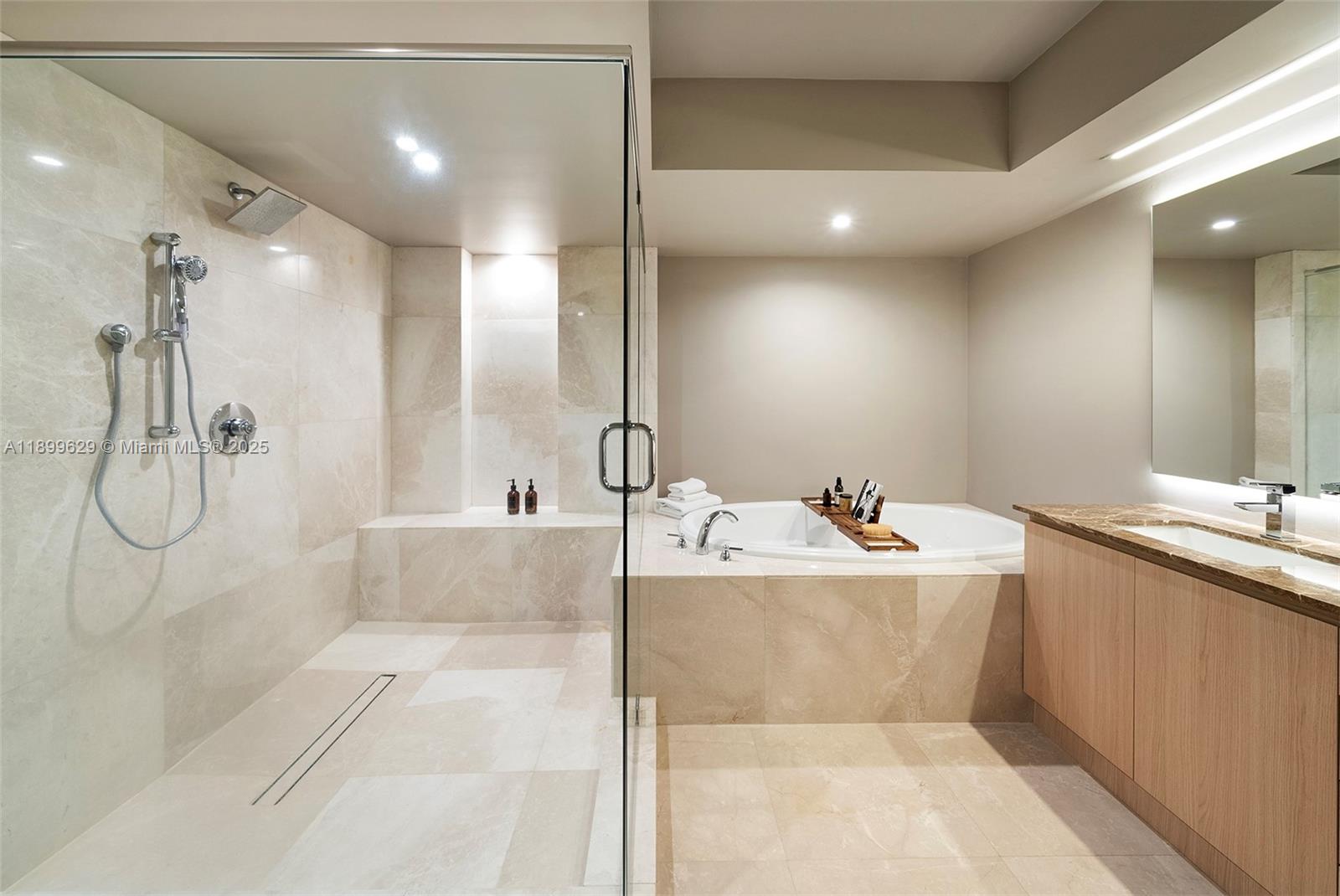 1830 S Ocean Dr 1810