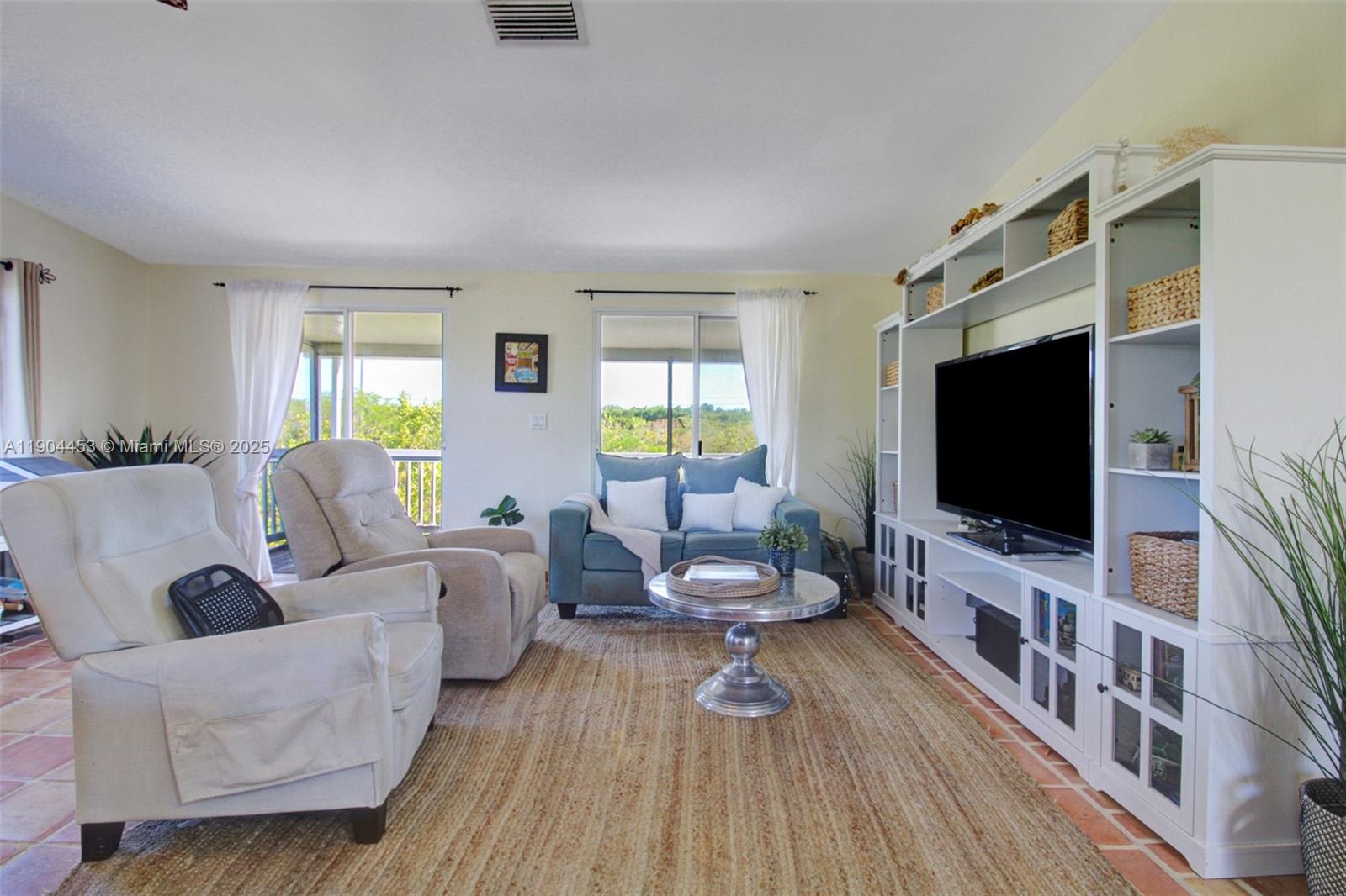 OCEAN REEF SHORES - Residential Lease