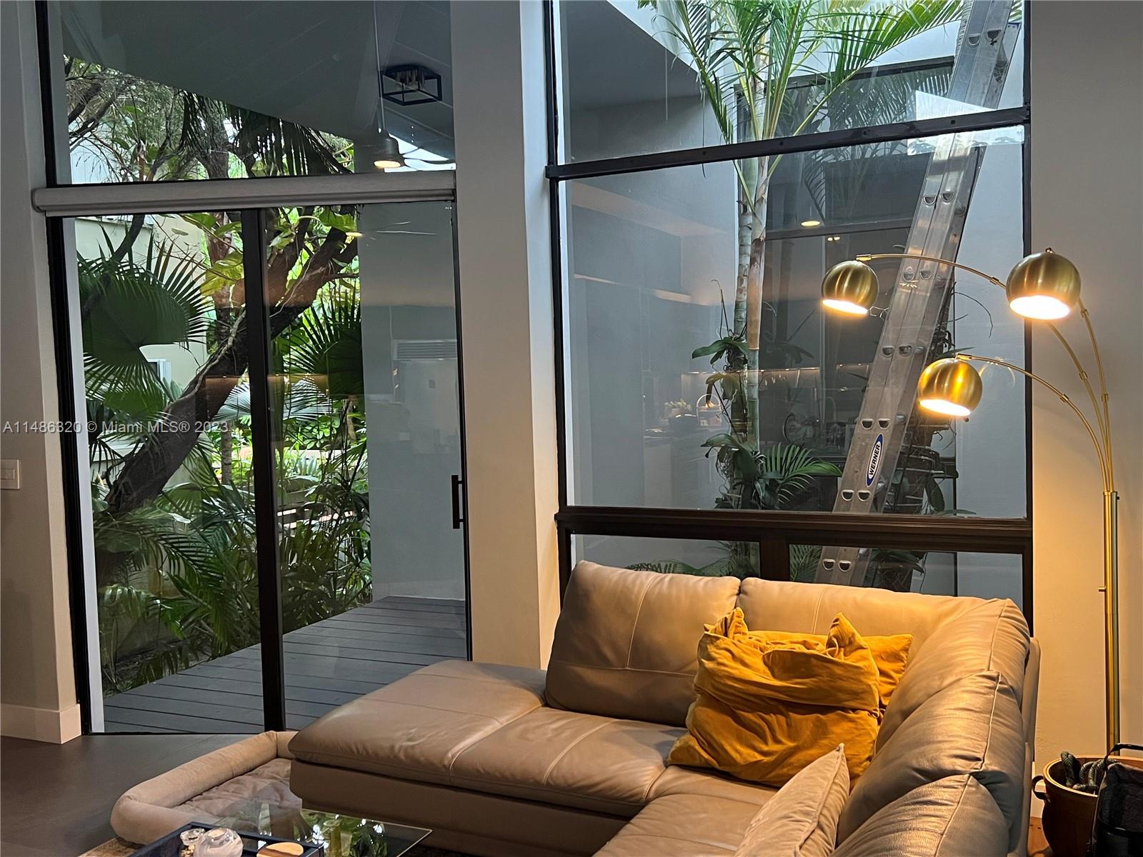 BISCAYNE KEY ESTATES - Residential