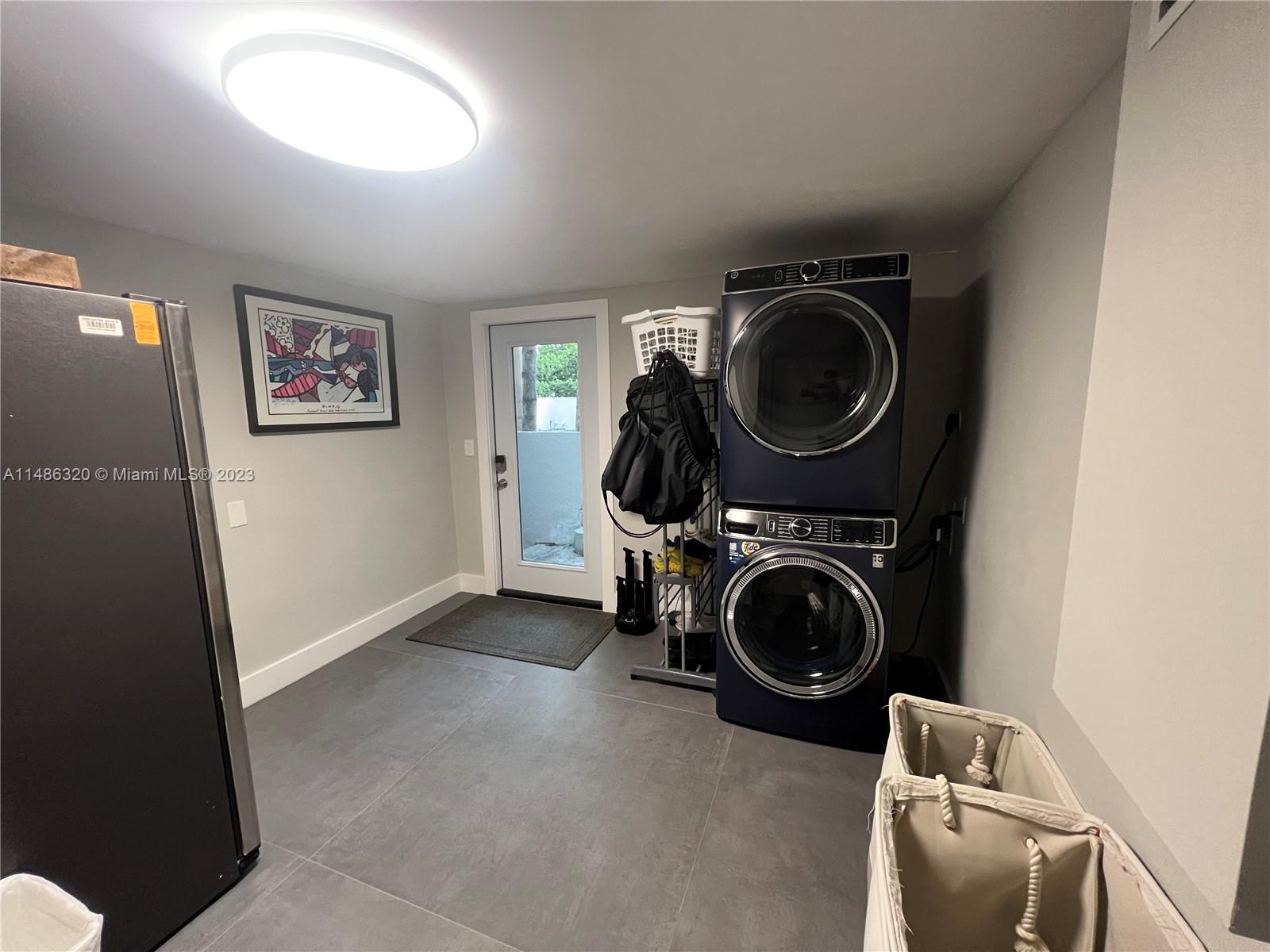 BISCAYNE KEY ESTATES - Residential