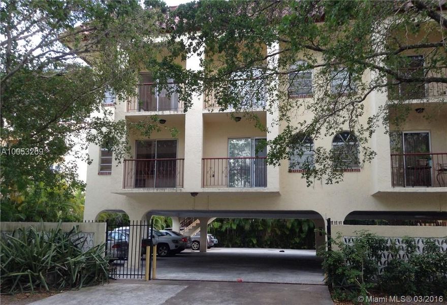 THIS PROPERTY HAS BEEN PLACED IN AN AUCTION. SEE ATTACHMENTS FOR MORE INFO. GREAT CONDO FOR SALE CENTRALLY LOCATED IN THE HEART OF CORAL GABLES. UNIT FEATURES 2 BEDROOMS 2.5 BATHROOMS. COMMUNITY AMENITIES INCLUDES A SWIMMING POOL. BUILDING IS IN WALKING DISTANCE TO THE MIRACLE MILE AND WITH EASY ACCESS TO THE PALMETTO EXPRESSWAY AND VILLAGE OF MERRICK PARK.