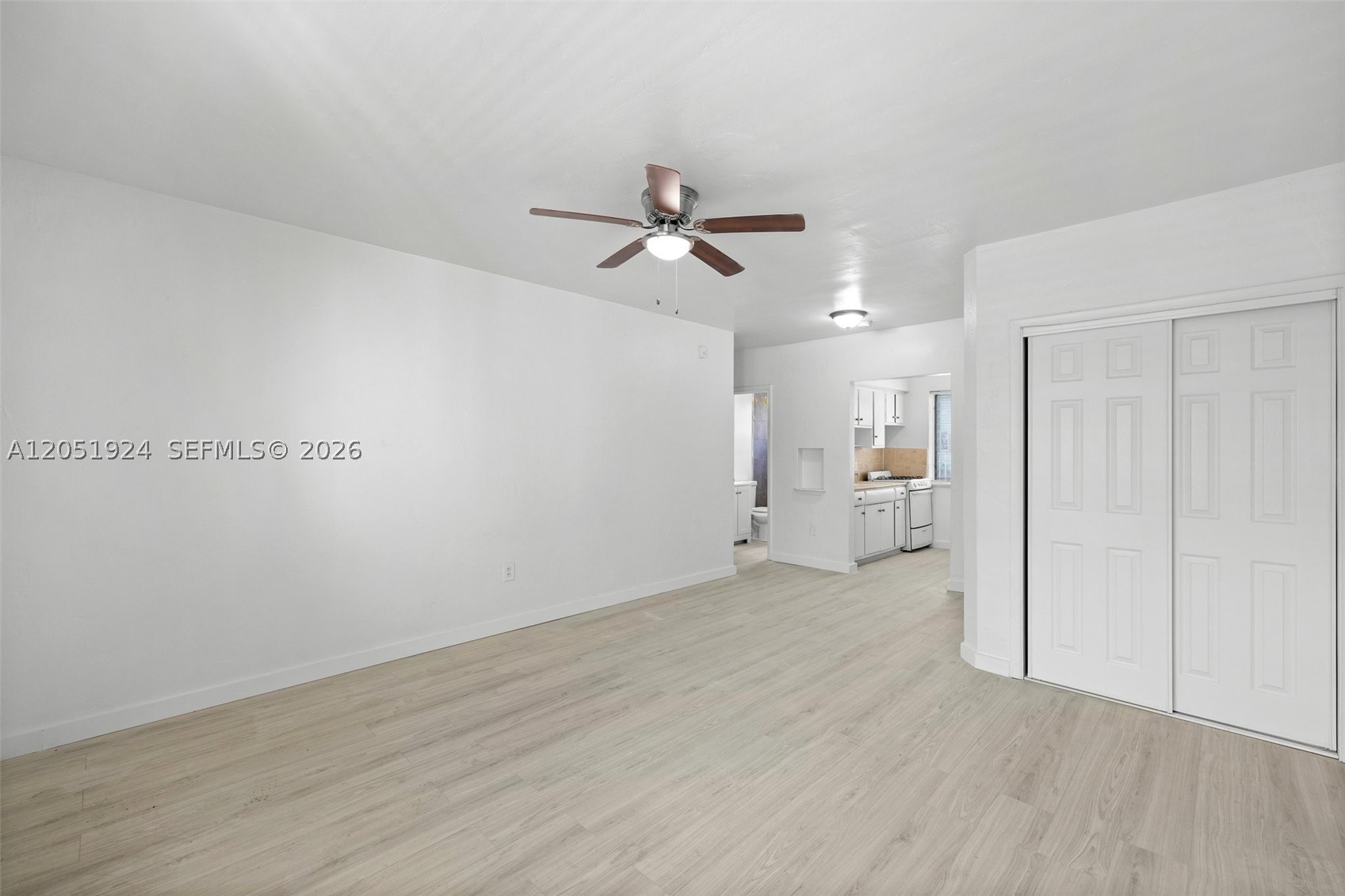 7721 Dickens Ave 6