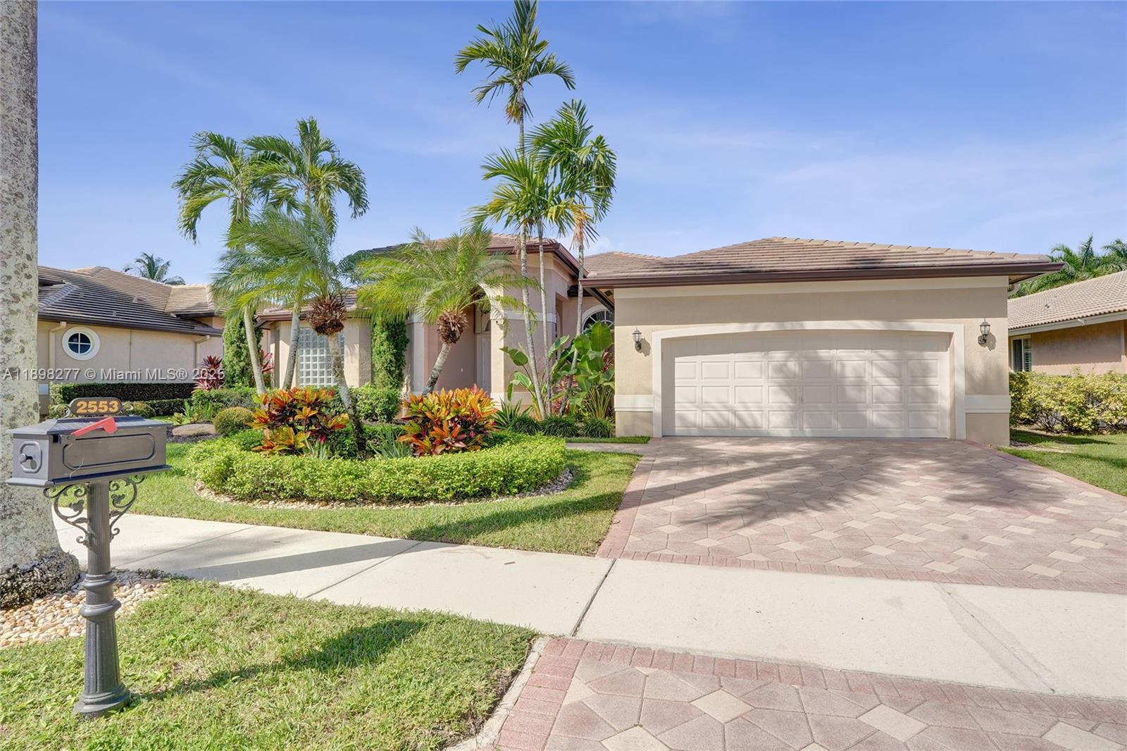 2553 Jardin Mnr
