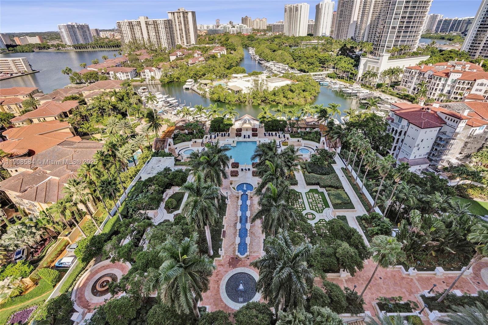 2000 ISL BLVD WILLIAMS IS - Residential