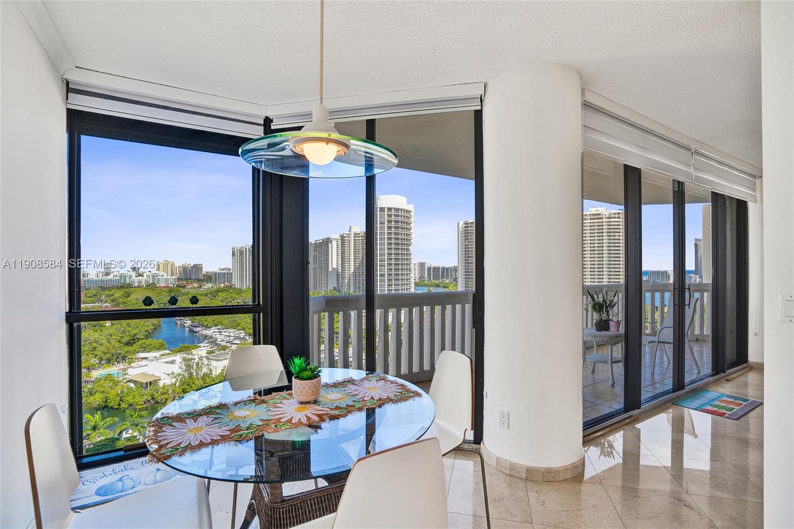 2000 ISL BLVD WILLIAMS IS - Residential