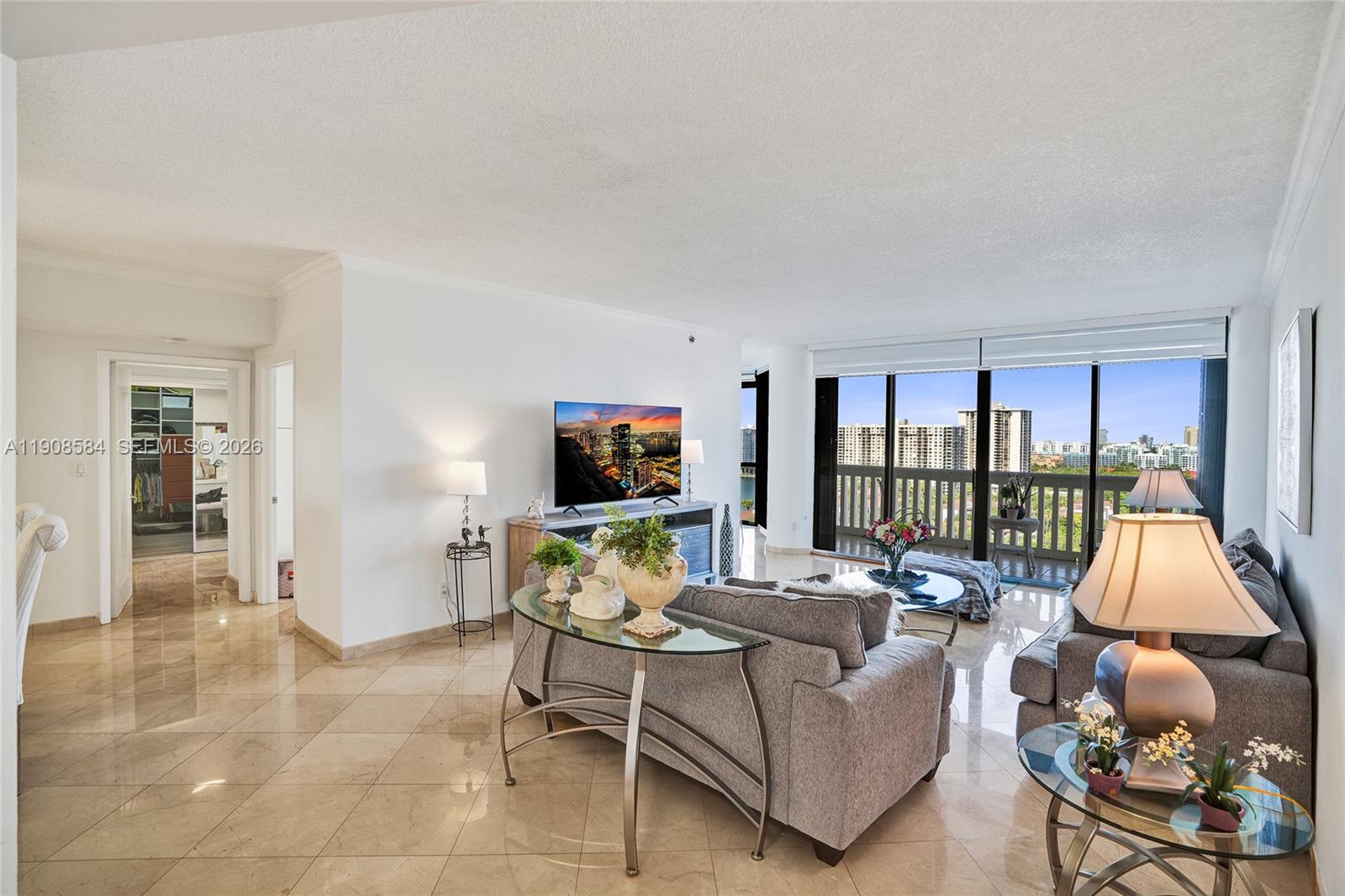 2000 ISL BLVD WILLIAMS IS - Residential