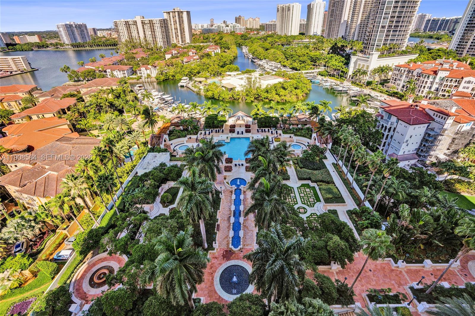 2000 ISL BLVD WILLIAMS IS - Residential
